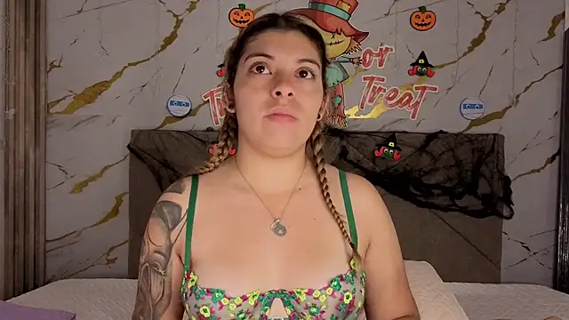 agatha 97  online show from October 2025 04:33:01 AM