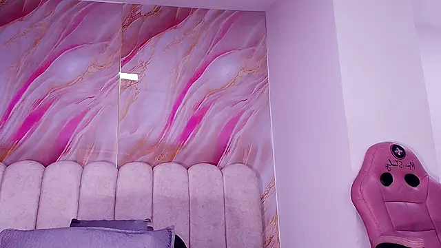 mia stanfort online show from February 2026 07:13:01 PM