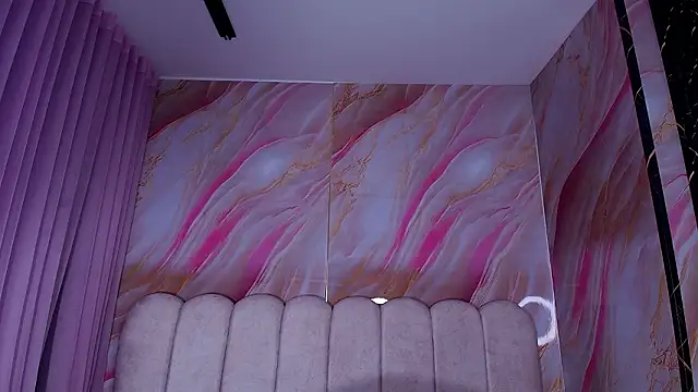 mia stanfort online show from March 2026 07:15:01 PM