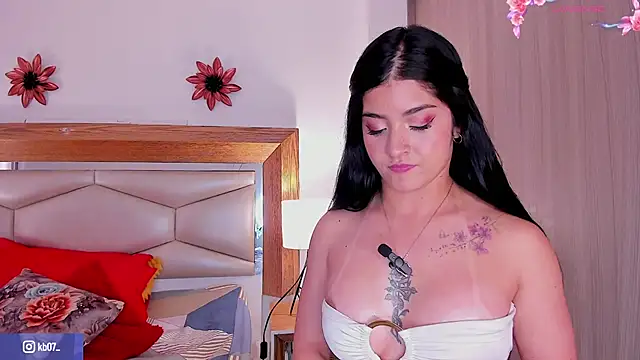 Snapshot of kimberly_latin chatting on October 2025 06:27:01 PM kimberly latin online show from October 2025 06:27:01 PM