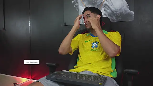 Snapshot of JakeMoxley chatting on November 2025 04:45:02 PM JakeMoxley online show from November 2025 04:45:02 PM