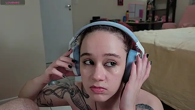 Angels fuck online show from February 2025 01:41:02 AM