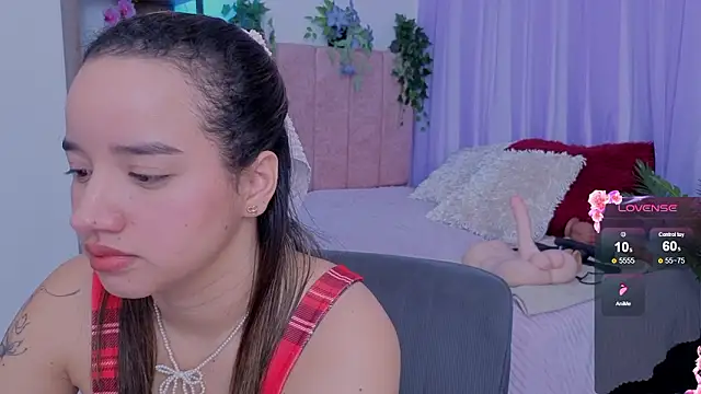 emilyrouxe online show from February 2026 03:47:02 PM