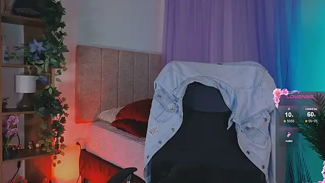 emilyrouxe online show from November 2025 04:21:01 PM