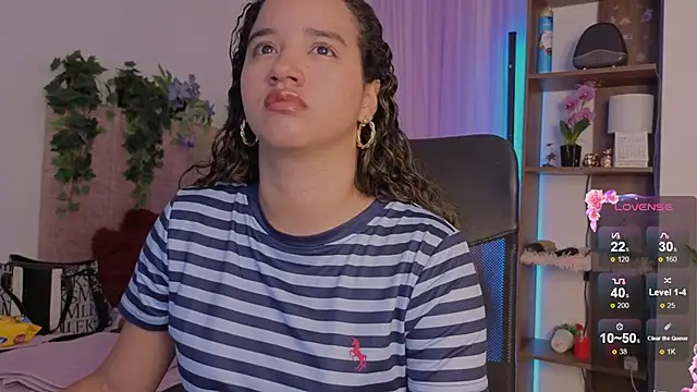 emilyrouxe online show from April 2026 05:29:01 PM