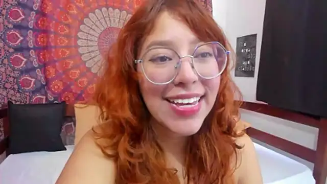  Moon Johnson online show from December 2025 09:15:01 PM