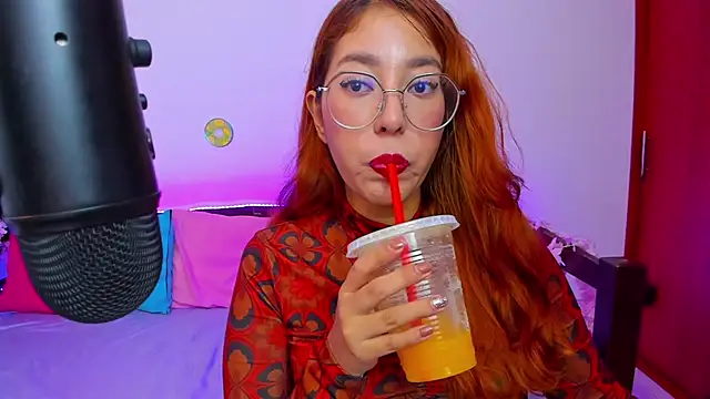  Moon Johnson online show from September 2025 02:34:02 AM