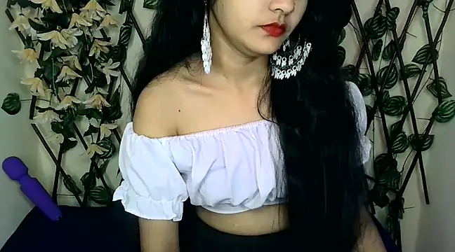 Snapshot of SUZY_FROMUS chatting on February 2025 09:45:02 PM SUZY FROMUS online show from February 2025 09:45:02 PM