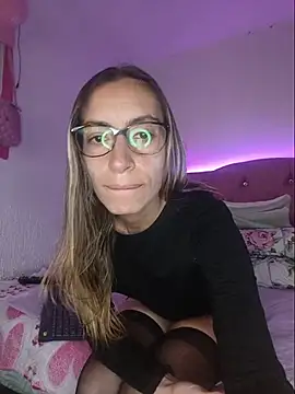Snapshot of Melinaa-sex chatting on June 2026 01:22:01 AM Melinaa-sex online show from June 2026 01:22:01 AM