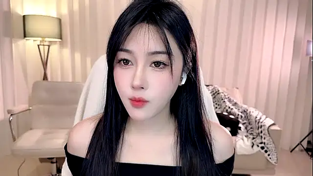 Snapshot of K-moumou chatting on October 2025 03:37:02 PM K-moumou online show from October 2025 03:37:02 PM
