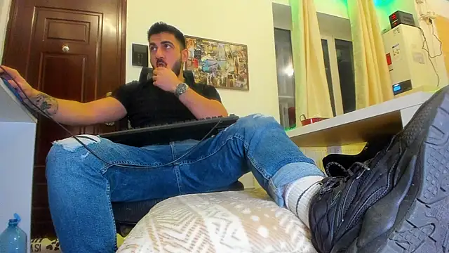 Snapshot of welcometo_hell chatting on November 2025 11:59:01 PM welcometo hell online show from November 2025 11:59:01 PM