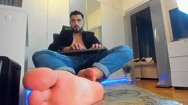 Snapshot of welcometo_hell chatting on October 2025 10:09:02 PM welcometo hell online show from October 2025 10:09:02 PM