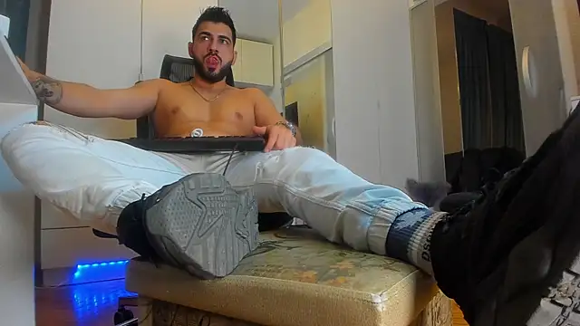 Snapshot of welcometo_hell chatting on October 2025 05:36:01 PM welcometo hell online show from October 2025 05:36:01 PM