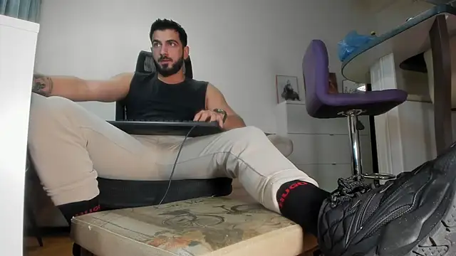 Snapshot of welcometo_hell chatting on September 2025 05:18:01 PM welcometo hell online show from September 2025 05:18:01 PM