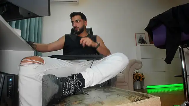 Snapshot of welcometo_hell chatting on September 2025 04:17:01 AM welcometo hell online show from September 2025 04:17:01 AM