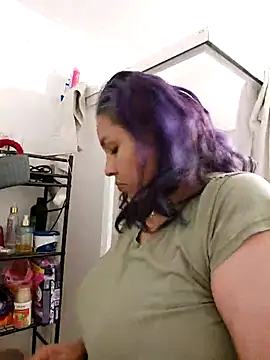 Viiooleetaas online show from February 2025 03:45:02 AM