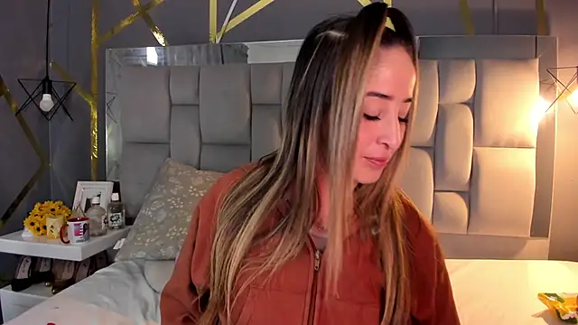 AliceSteel12 online show from September 2025 09:47:02 PM