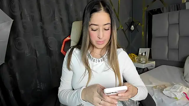 AliceSteel12 online show from October 2025 11:27:01 PM