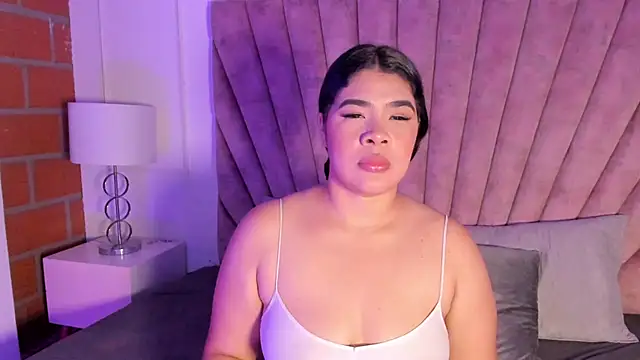 EmmaBecket2 online show from February 2026 01:01:01 AM