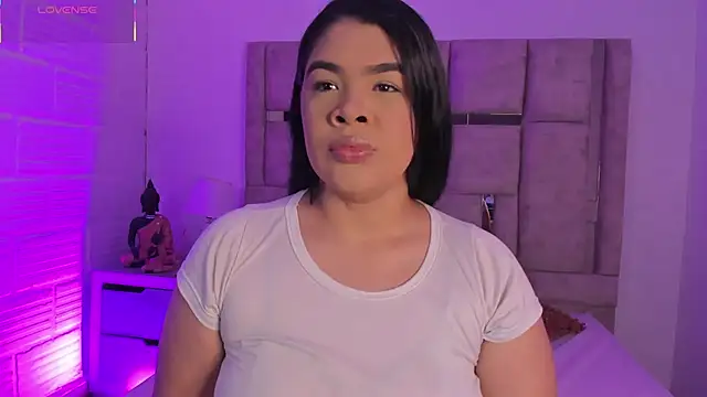 EmmaBecket2 online show from December 2025 03:18:02 AM