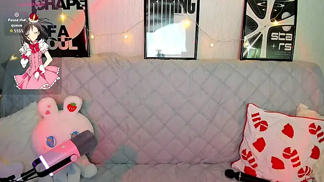 KittiMissi online show from December 2025 03:05:01 PM