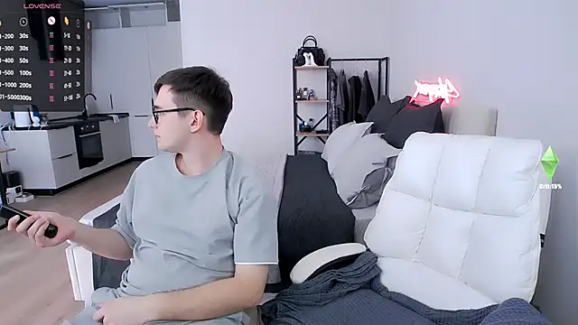 Tanya M online show from April 2026 01:45:01 PM