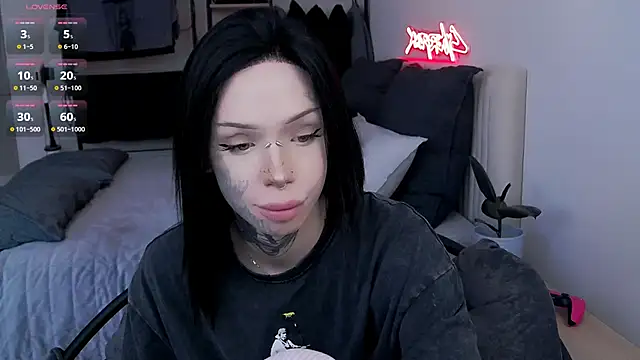 Tanya M online show from May 2026 02:54:02 PM