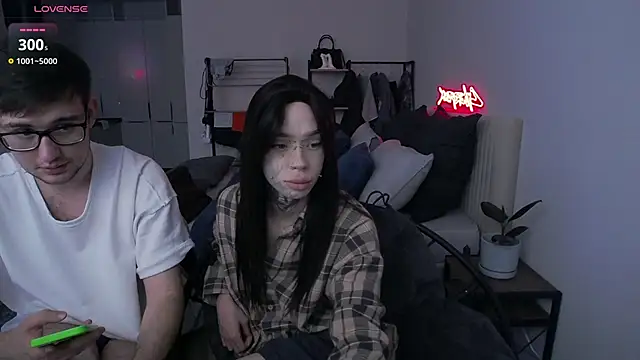 Tanya M online show from April 2026 12:17:01 PM