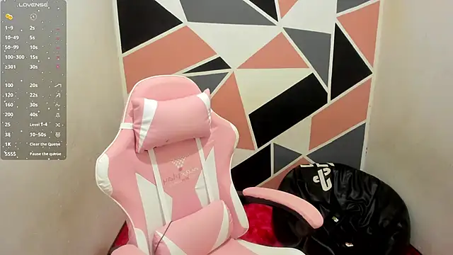 Snapshot of Carol_Pinter chatting on September 2025 12:56:02 PM Carol Pinter online show from September 2025 12:56:02 PM