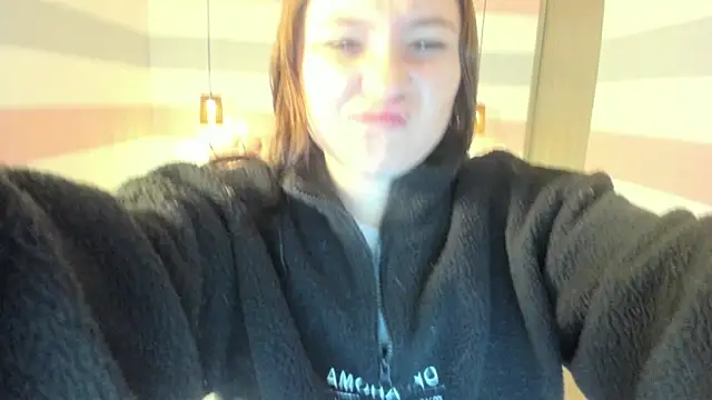 Snapshot of Carol_Pinter chatting on February 2025 12:52:02 PM Carol Pinter online show from February 2025 12:52:02 PM