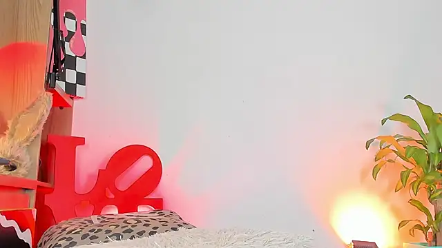 Snapshot of adelarangel chatting on November 2025 12:10:02 AM adelarangel online show from November 2025 12:10:02 AM