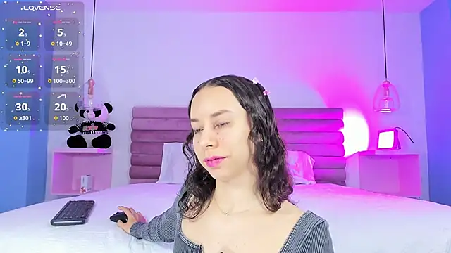 AbyCooper online show from November 2025 12:09:02 PM