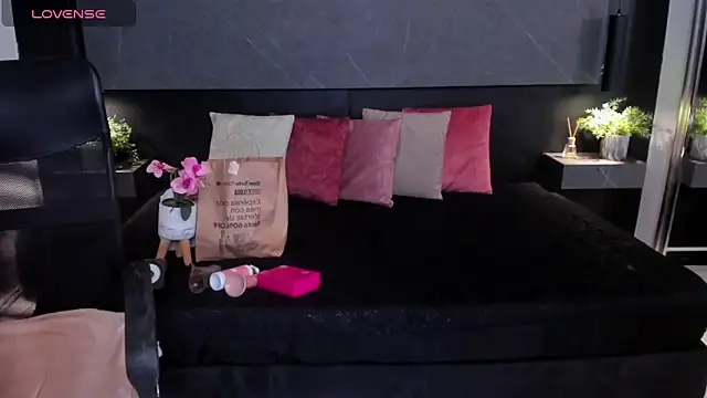 Danielacossio online show from February 2026 04:01:02 AM