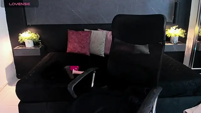 Danielacossio online show from February 2026 04:19:02 AM