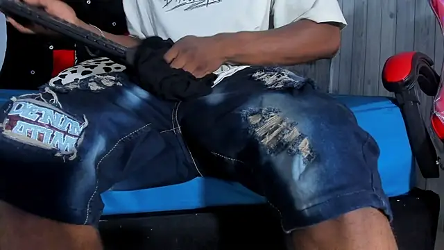 Snapshot of JD_THEBABY chatting on March 2025 06:56:02 PM JD THEBABY online show from March 2025 06:56:02 PM