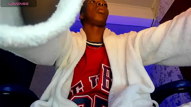 Snapshot of JD_THEBABY chatting on February 2025 12:45:02 PM JD THEBABY online show from February 2025 12:45:02 PM