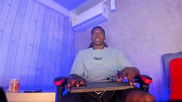 Snapshot of JD_THEBABY chatting on October 2025 12:35:02 PM JD THEBABY online show from October 2025 12:35:02 PM