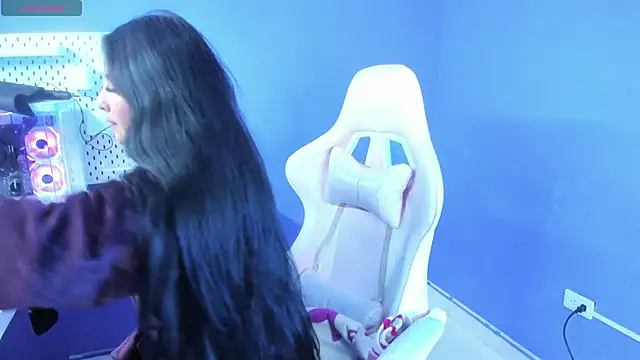 Snapshot of Annie9_ chatting on October 2025 03:49:01 AM Annie9 online show from October 2025 03:49:01 AM