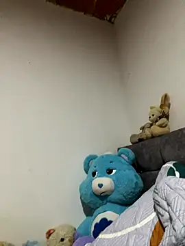 Annie9  online show from October 2025 03:29:02 AM