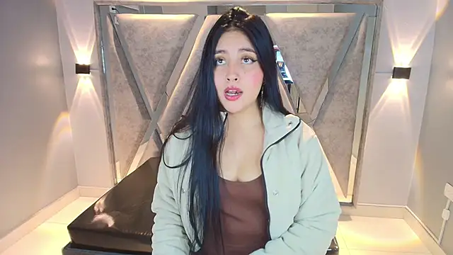 Annie9  online show from January 2026 11:52:02 PM