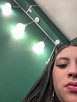 Snapshot of Annie9_ chatting on December 2025 03:29:02 AM Annie9 online show from December 2025 03:29:02 AM