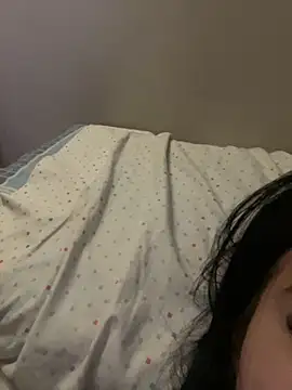 Annie9  online show from October 2025 01:58:01 AM