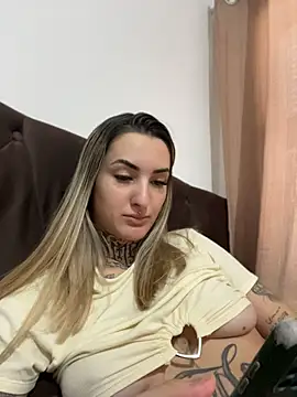 hotskinny1 online show from May 2026 12:55:01 PM