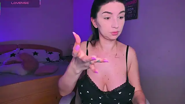 AdellaLoveX online show from June 2026 06:12:01 AM