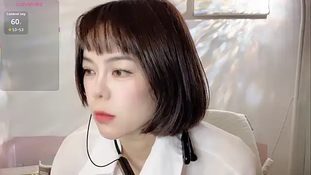 Linda-LL online show from October 2025 06:02:02 AM