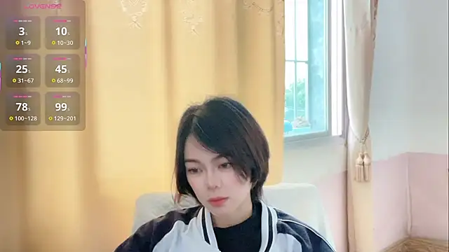 Linda-LL online show from April 2026 02:41:01 AM