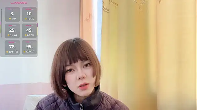 Snapshot of Linda-LL chatting on November 2025 05:06:02 AM Linda-LL online show from November 2025 05:06:02 AM