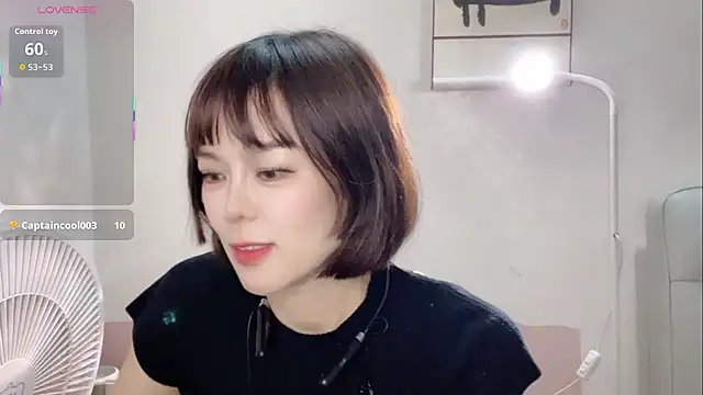 Linda-LL online show from October 2025 12:52:01 PM