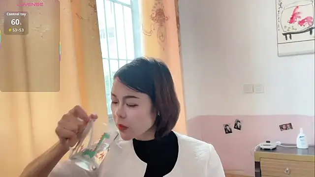 Linda-LL online show from March 2026 04:32:02 AM