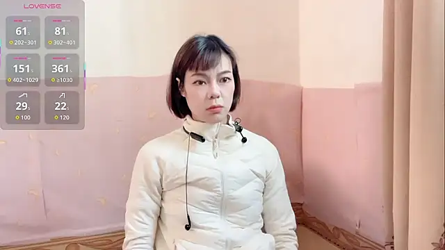 Snapshot of Linda-LL chatting on November 2025 05:44:02 AM Linda-LL online show from November 2025 05:44:02 AM